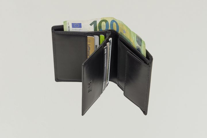 Schwarz